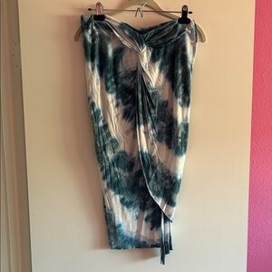 YFB Young Fabulous & Broke soft Green and White skirt